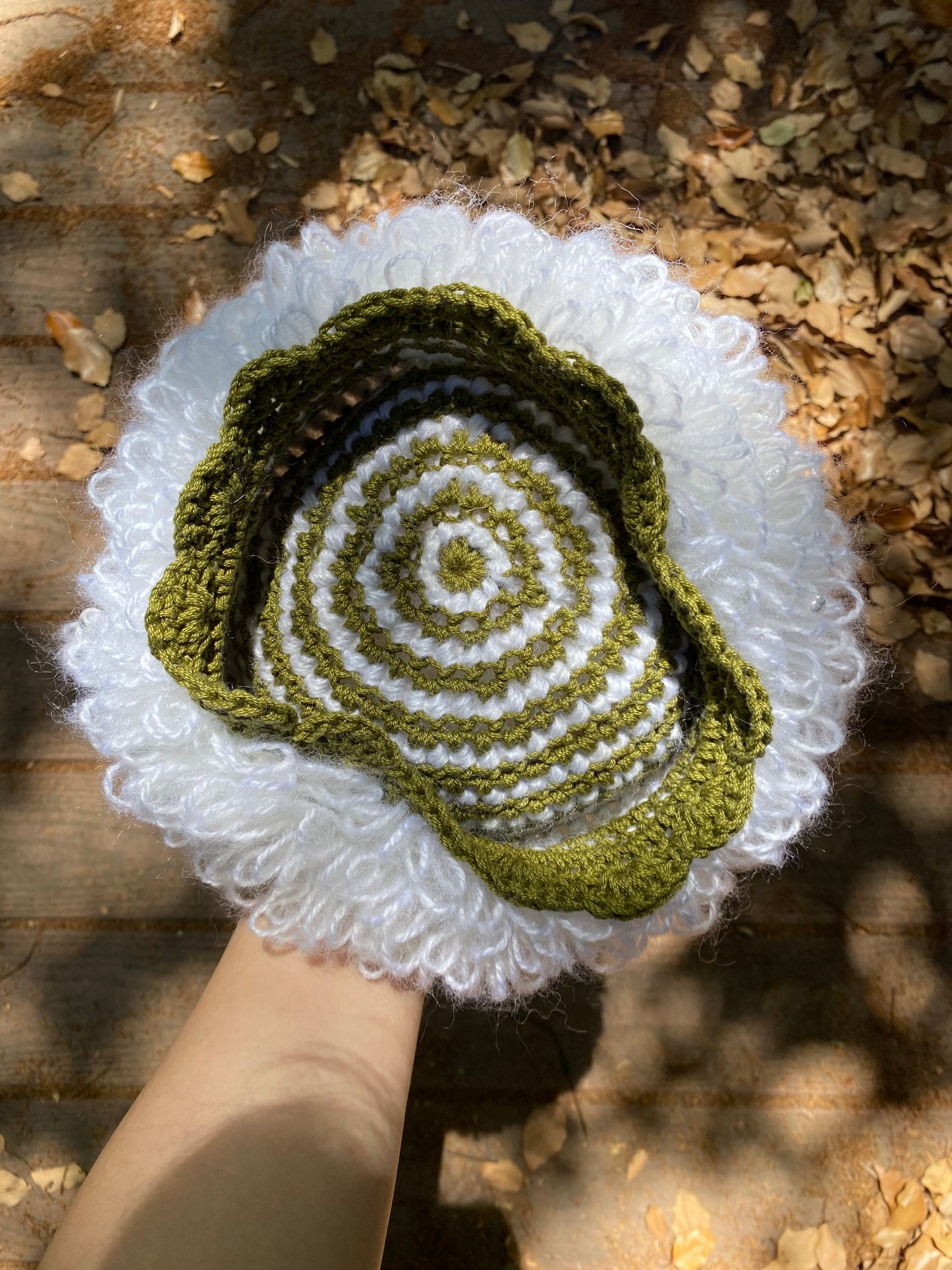 Anemone Hat - Crochet Pattern